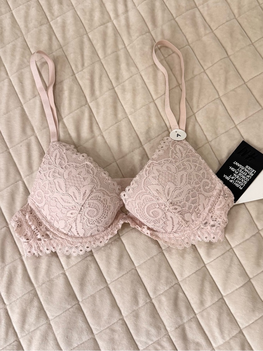 H&M Lace Push-Up Bra in Blush Pink